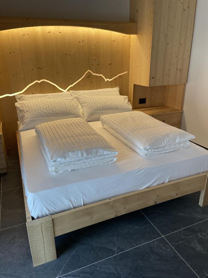 Dolomia Apartments & Spa Dimaro Luaran gambar