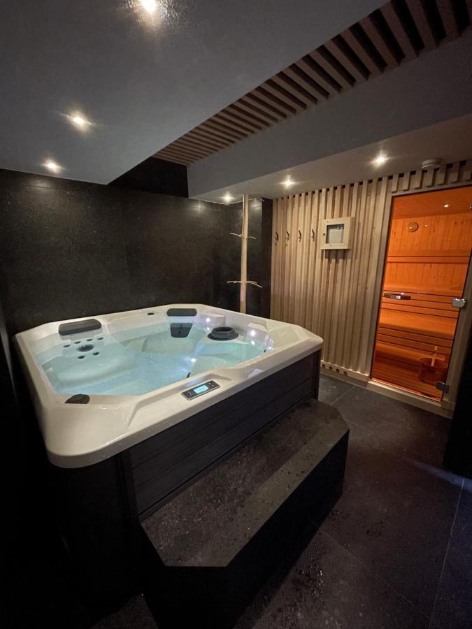 Dolomia Apartments & Spa Dimaro Luaran gambar